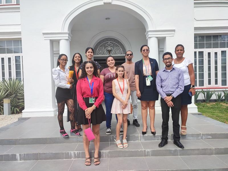 Imagen relacionada con la noticia :Jóvenes del Banco Central de Cuba realizan visita al Memorial de la Denuncia