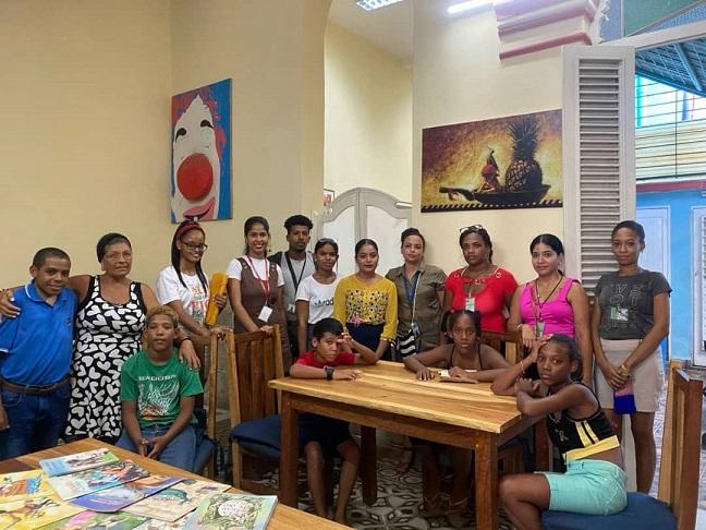 Imagen relacionada con la noticia :Jóvenes del Banco Central de Cuba realizan donación de juguetes