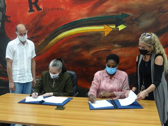 Imagen relacionada con la noticia :Convenio de colaboración entre el Banco Central de Cuba y la Escuela Superior de Cuadros