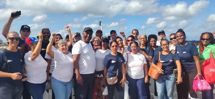 Imagen relacionada con la noticia :Crónica de bancarios que combaten el bloqueo