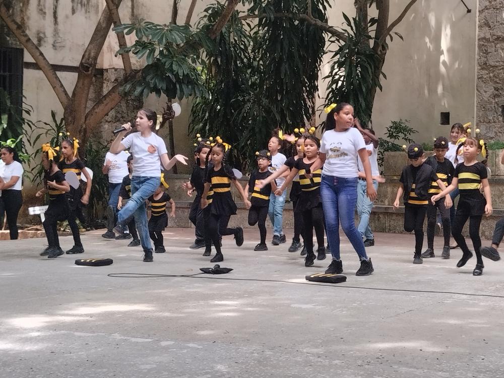 Imagen relacionada con la noticia :En BCC, infantes celebran desde el arte, venidero Día de la Rebeldía Nacional