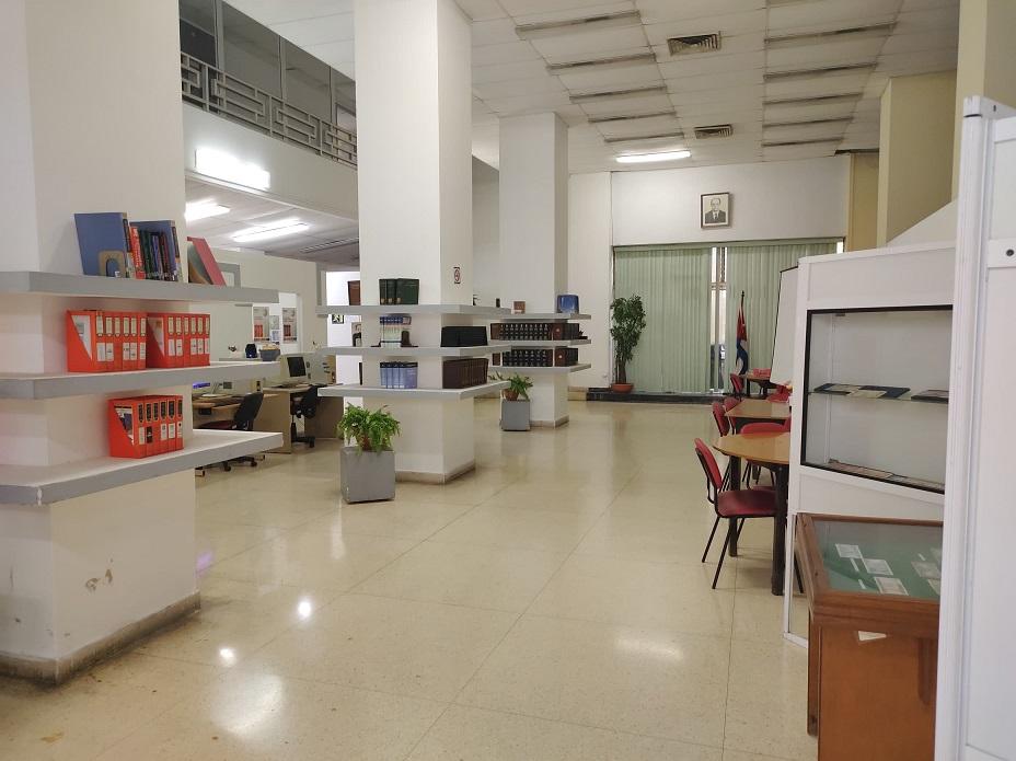 Imagen relacionada con la noticia :Memoria y legado de la banca en un océano de papel