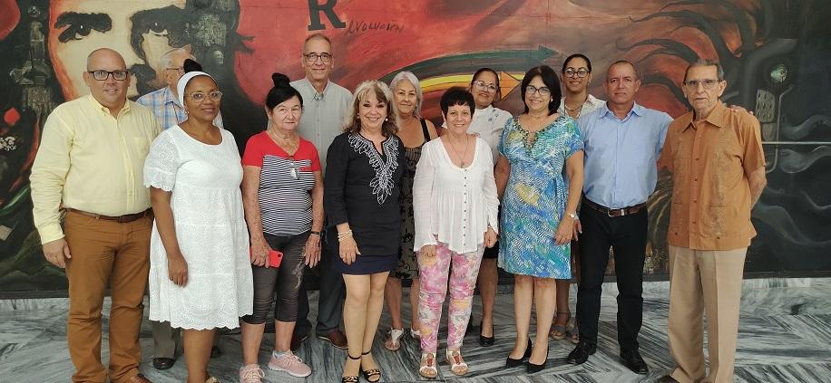 Imagen relacionada con la noticia :Banco Central de Cuba significa entrega y corazón (II)