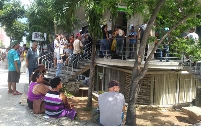 Imagen relacionada con la noticia :Banca cubana habilita las primeras cuentas en moneda libremente convertible