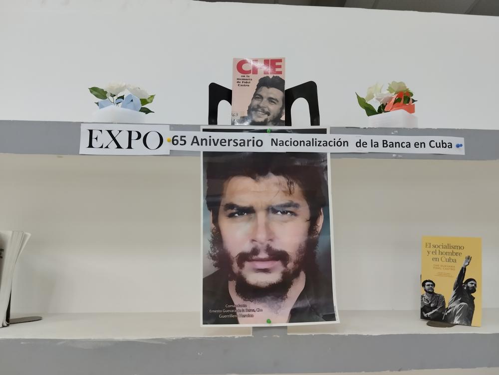 Imagen relacionada con la noticia :En BCC, nuevo tributo al legado del Che y la banca