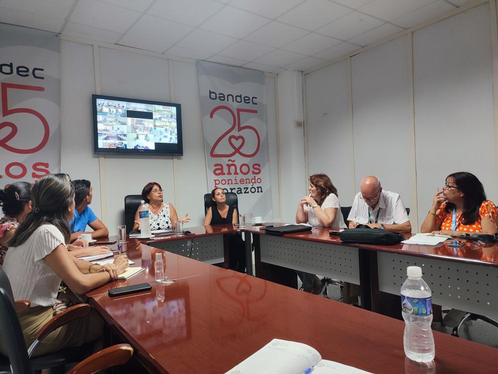 Imagen relacionada con la noticia :Videoconferencia sobre bancarización con comunicadores del país